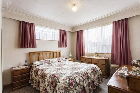 Photo of property in 160 Macandrew Road, South Dunedin, Dunedin, 9012