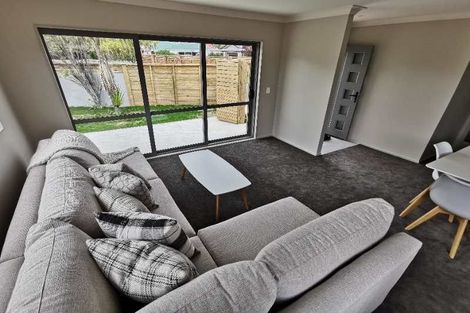 Photo of property in 2 Mandel Mews, Waiwhetu, Lower Hutt, 5010