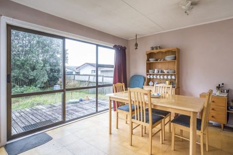 Photo of property in 11 Atarau Grove, Paraparaumu, 5032