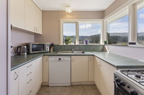 Photo of property in 30 Logie Street, Stokes Valley, Lower Hutt, 5019