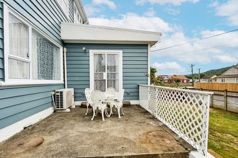 Photo of property in 68 Churton Crescent, Taita, Lower Hutt, 5011