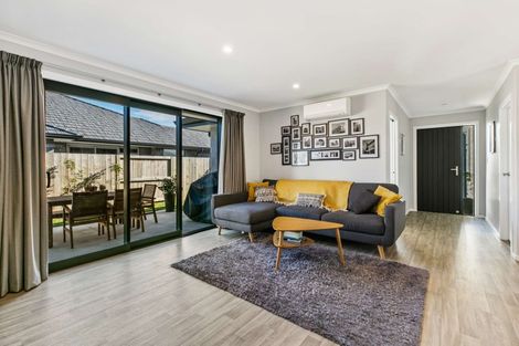 Photo of property in 16 Wahaika Way, Papamoa Beach, Papamoa, 3118