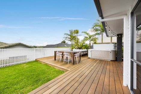 Photo of property in 36 Kath Hopper Drive, Orewa, 0931