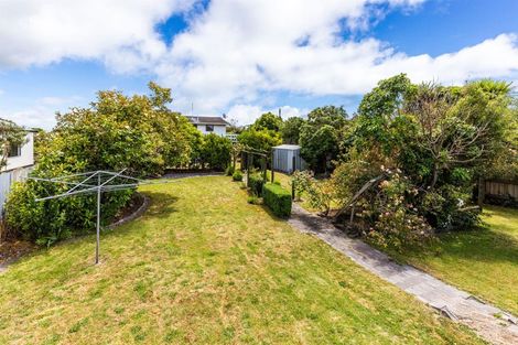 Photo of property in 5 Mahuta Road, Waitahanui, Taupo, 3378