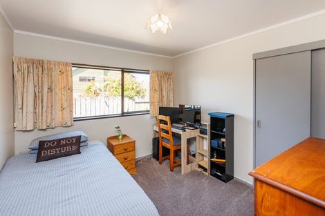 Photo of property in 15 Ashburn Lane, Awapuni, Palmerston North, 4412