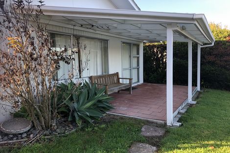 Photo of property in 2/4220 Great North Road, Glendene, Auckland, 0602