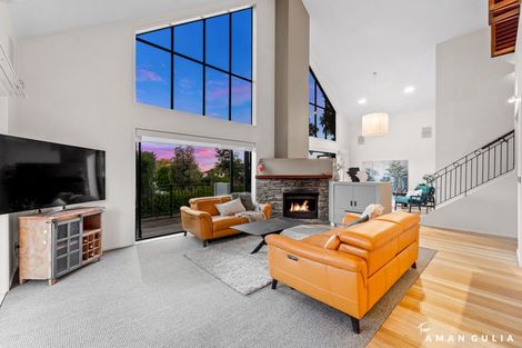 Photo of property in 86a Wiseley Road, West Harbour, Auckland, 0618