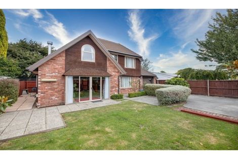 Photo of property in 2/48 Colwyn Street, Bryndwr, Christchurch, 8053