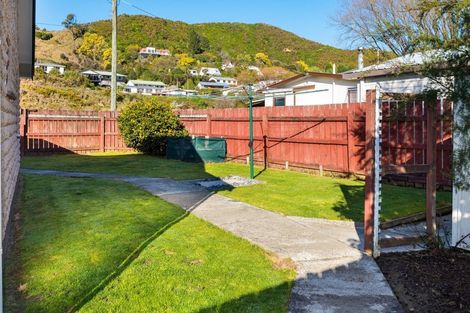 Photo of property in 11 Cornwall Street, Picton, 7220