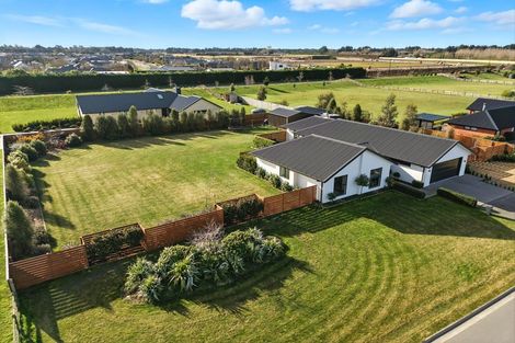 Photo of property in 33 Silver Peaks Drive, West Melton, 7618