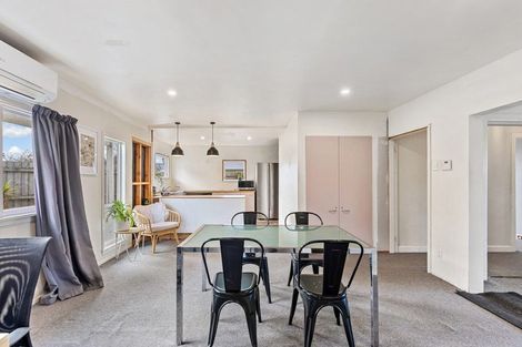 Photo of property in 39 Winters Road, Redwood, Christchurch, 8051