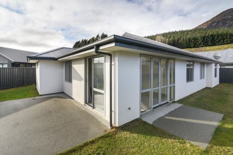 Photo of property in 43 Risinghurst Terrace, Lower Shotover, Queenstown, 9304