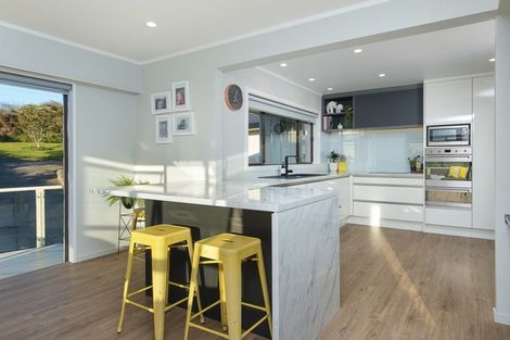 Photo of property in 156 Bombay Road, Bombay, 2675