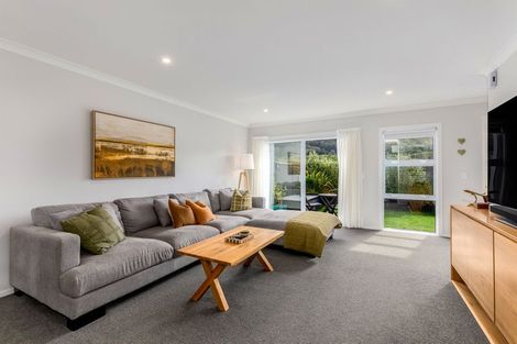 Photo of property in 53 Karearea Avenue, Kenepuru, Porirua, 5022