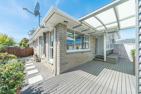 Photo of property in 20a Holyoake Crescent, Avalon, Lower Hutt, 5011