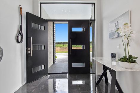 Photo of property in 25 Sarona Park Drive, Omanawa, Tauranga, 3171