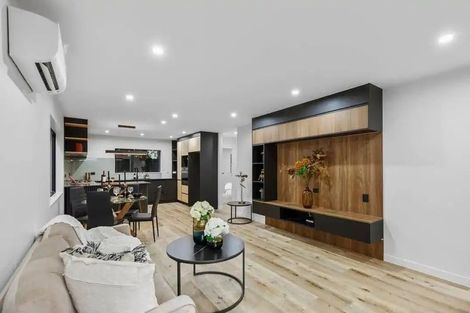 Photo of property in 56c Donovan Avenue, Massey, Auckland, 0614