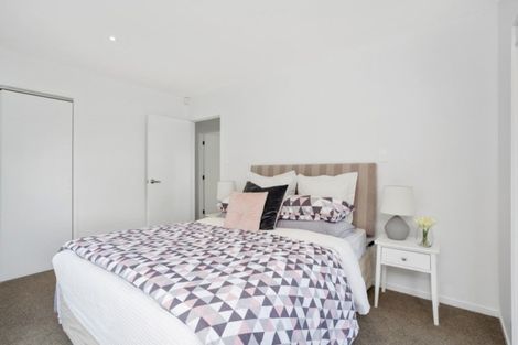 Photo of property in 1/27 Waitemata Road, Hauraki, Auckland, 0622