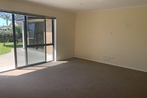 Photo of property in 15 Waiora Place, Pyes Pa, Tauranga, 3112