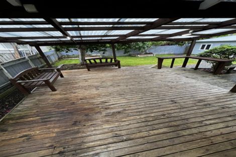 Photo of property in 162 Weraroa Road, Levin, 5510