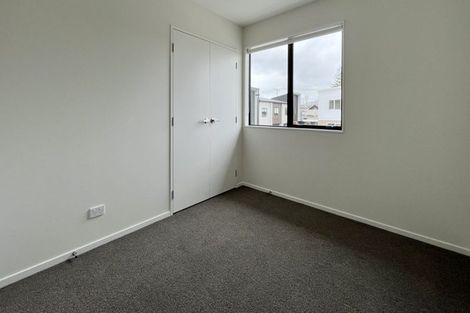Photo of property in 7/476 West Coast Road, Glen Eden, Auckland, 0602