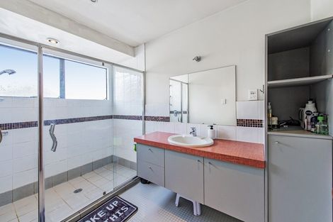 Photo of property in 15 William Street, Rolleston, 7614