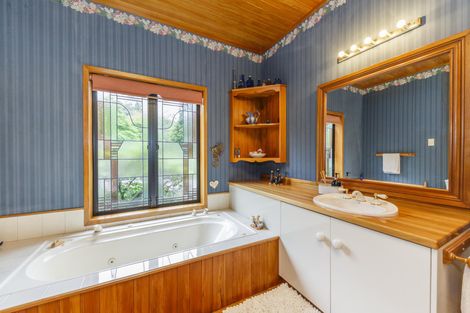 Photo of property in 169 Moonshine Valley Road, Aokautere, Palmerston North, 4471