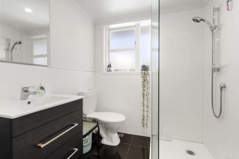 Photo of property in 8 Naughton Terrace, Kilbirnie, Wellington, 6022