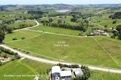 Photo of property in 208 Mountain Road, Maungaturoto, 0587