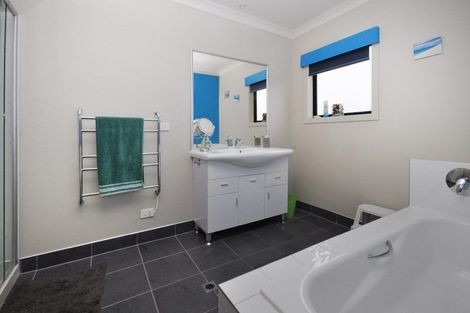 Photo of property in 117 Valley Road, Pukekohe, 2120