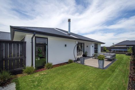 Photo of property in 72 Tiritiri Moana Drive, Pegasus, 7612