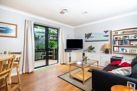 Photo of property in 8 Semillon Avenue, Henderson, Auckland, 0612