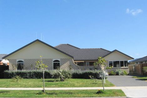 Photo of property in 48 Oreti Crescent, Papamoa Beach, Papamoa, 3118