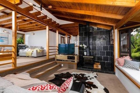 Photo of property in 25 Austin Road, Greenhithe, Auckland, 0632