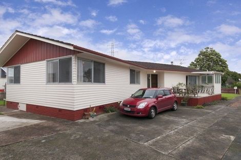 Photo of property in 62 Edgewater Drive, Pakuranga, Auckland, 2010