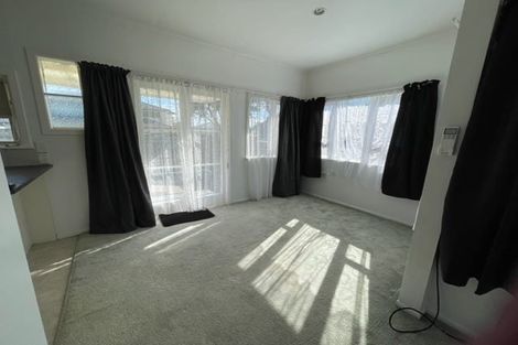 Photo of property in 11 Fraser Road, Papatoetoe, Auckland, 2025