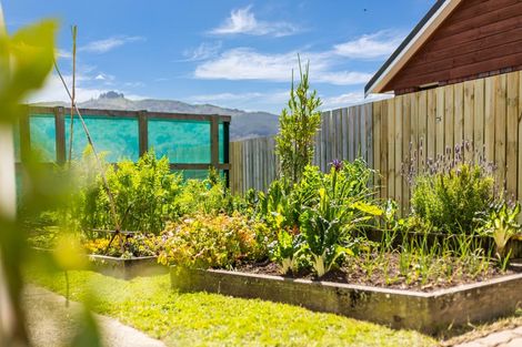 Photo of property in 1 Dunleith Grove, Silverstream, Upper Hutt, 5019