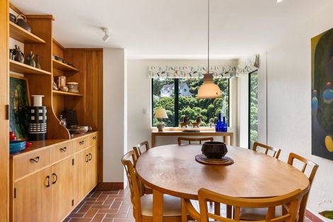 Photo of property in 74 Ranui Crescent, Khandallah, Wellington, 6035