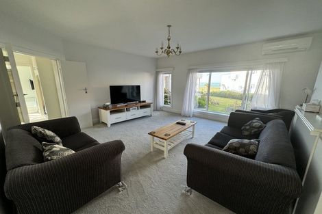 Photo of property in 1-12/48 The Bay Hill, Timaru, 7910