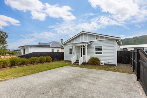 Photo of property in 104 Randwick Road, Moera, Lower Hutt, 5010