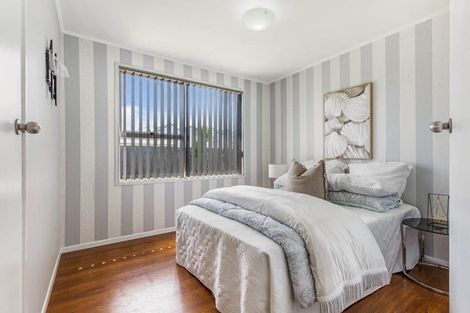 Photo of property in 8 Frostbite Place, Ranui, Auckland, 0612