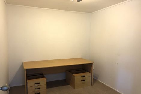 Photo of property in 1/13a Kitewao Street, Northcote, Auckland, 0627