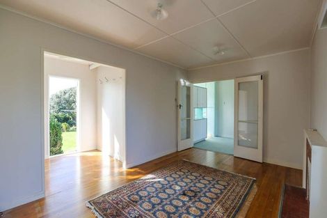 Photo of property in 10 Tainui Street, Welbourn, New Plymouth, 4312