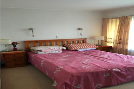 Photo of property in 1/7 Evelyn Place, Hillcrest, Auckland, 0627