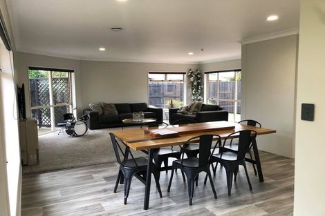 Photo of property in 5 Halcione Close, Flagstaff, Hamilton, 3210