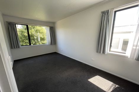 Photo of property in 14 Fordham Street, Beach Haven, Auckland, 0626
