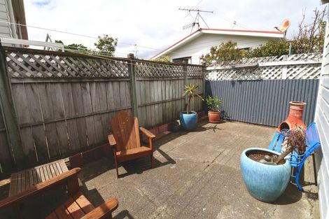 Photo of property in 2/31 Tahi Street, Miramar, Wellington, 6022