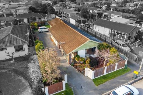 Photo of property in 130 Bower Avenue, New Brighton, Christchurch, 8083