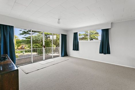 Photo of property in 6 Magnolia Drive, Westown, New Plymouth, 4310