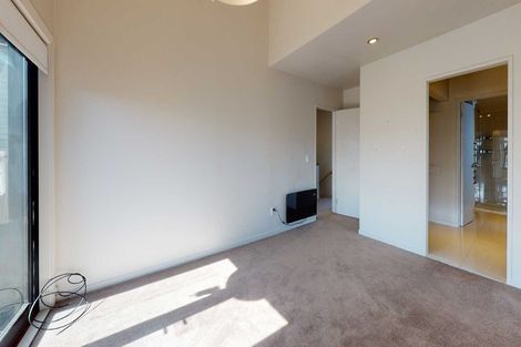 Photo of property in 1/52 Aikmans Road, Merivale, Christchurch, 8014